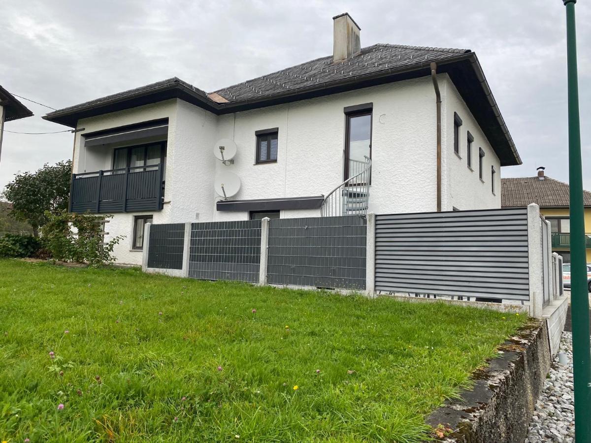 Wohnhaus City Sued Herzogsdorf Buitenkant foto